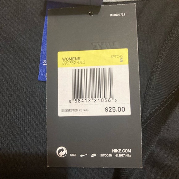 Nike Tank Top - Picture 4 of 4